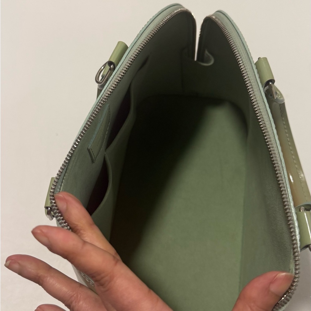 Green Satchel Handbag - Designer Style - Picture 7 of 7